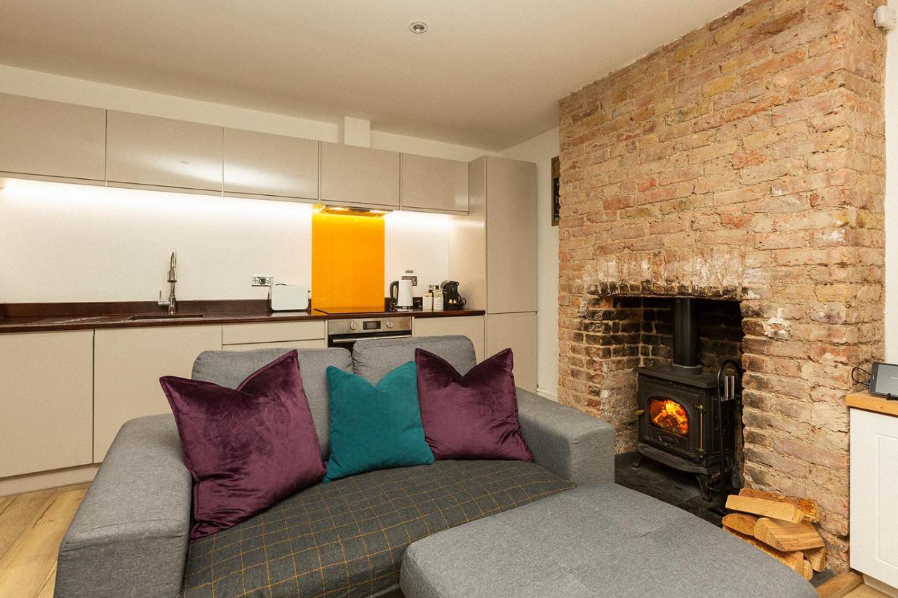 Stylish & Cosy Margate Escape With Hot Tub And Log Burner Dogs Welcome Екстериор снимка