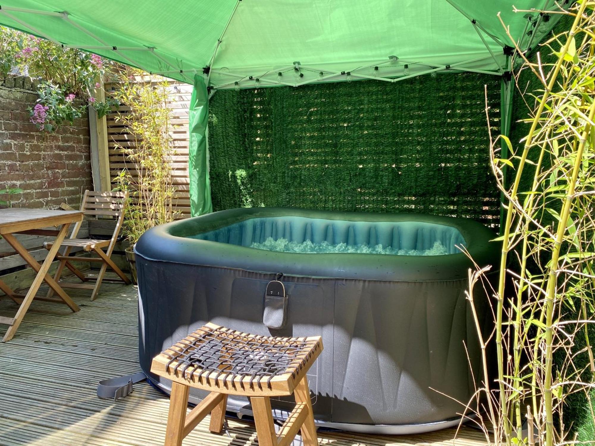 Stylish & Cosy Margate Escape With Hot Tub And Log Burner Dogs Welcome Екстериор снимка
