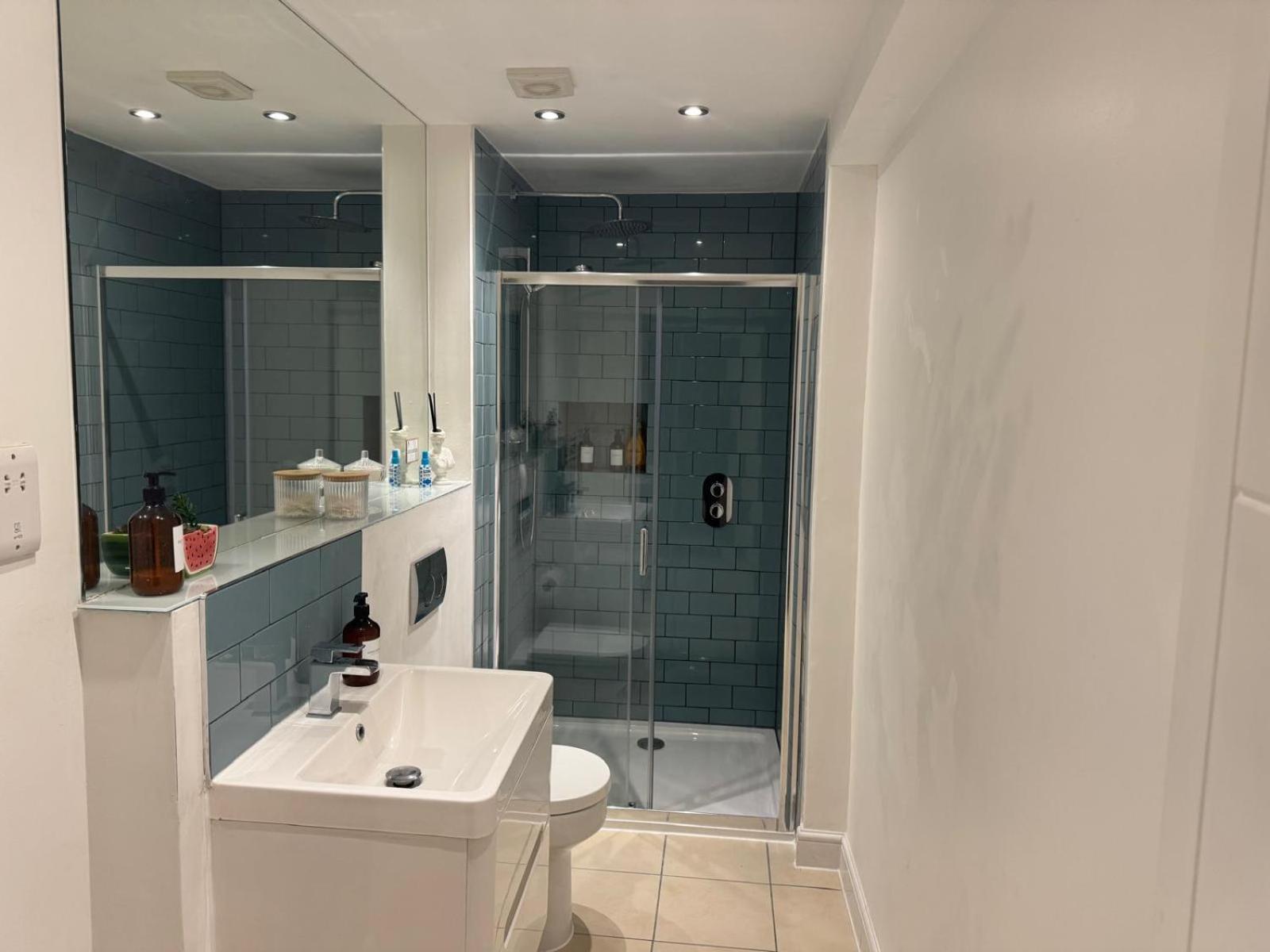 Stylish & Cosy Margate Escape With Hot Tub And Log Burner Dogs Welcome Екстериор снимка